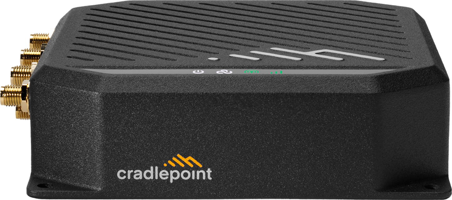 Official Ericsson Cradlepoint S700 product image